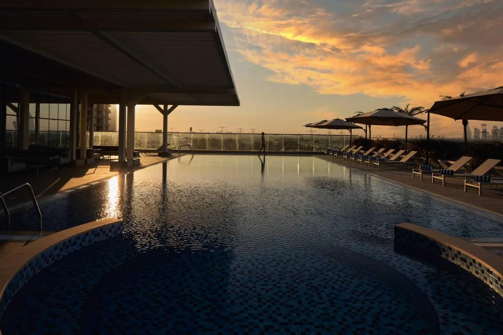 Apartment In Novotel Jvt Hotel Comfort For 4 Guests Dubai 0*,  United Arab Emirates