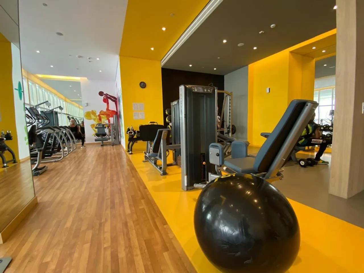 Apartment In Novotel Jvt Hotel Comfort For 4 Guests Dubai